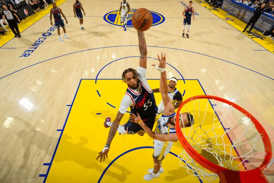 NBA常规赛收官战全美直播 湖人勇士锁定季后赛席位