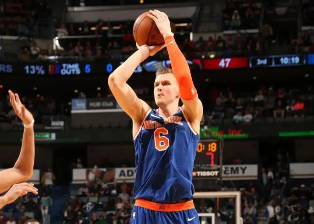 中国女篮后卫李缘入选国家队引热议,宫鲁鸣选人标准受关注