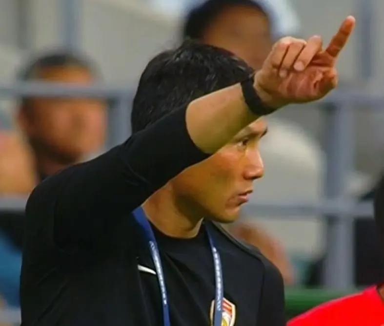 国足主帅选拔分析：邵佳一两年考察期背后的战略考量