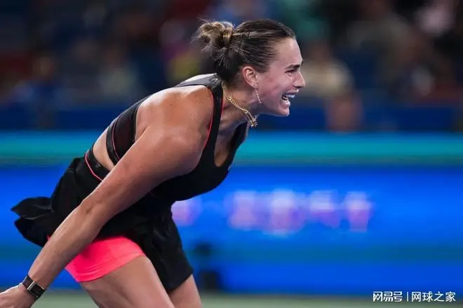 萨巴伦卡回应比赛高分贝吼声争议 坦言无法控制发声强度